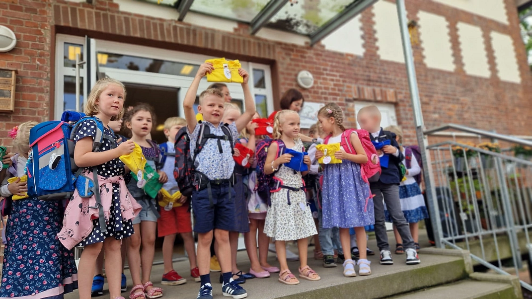 Einschulung Kinder Treppe.jpg © Ilsetalschule